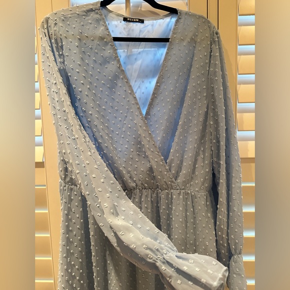 Baby Blue maxi dress - Picture 2 of 3